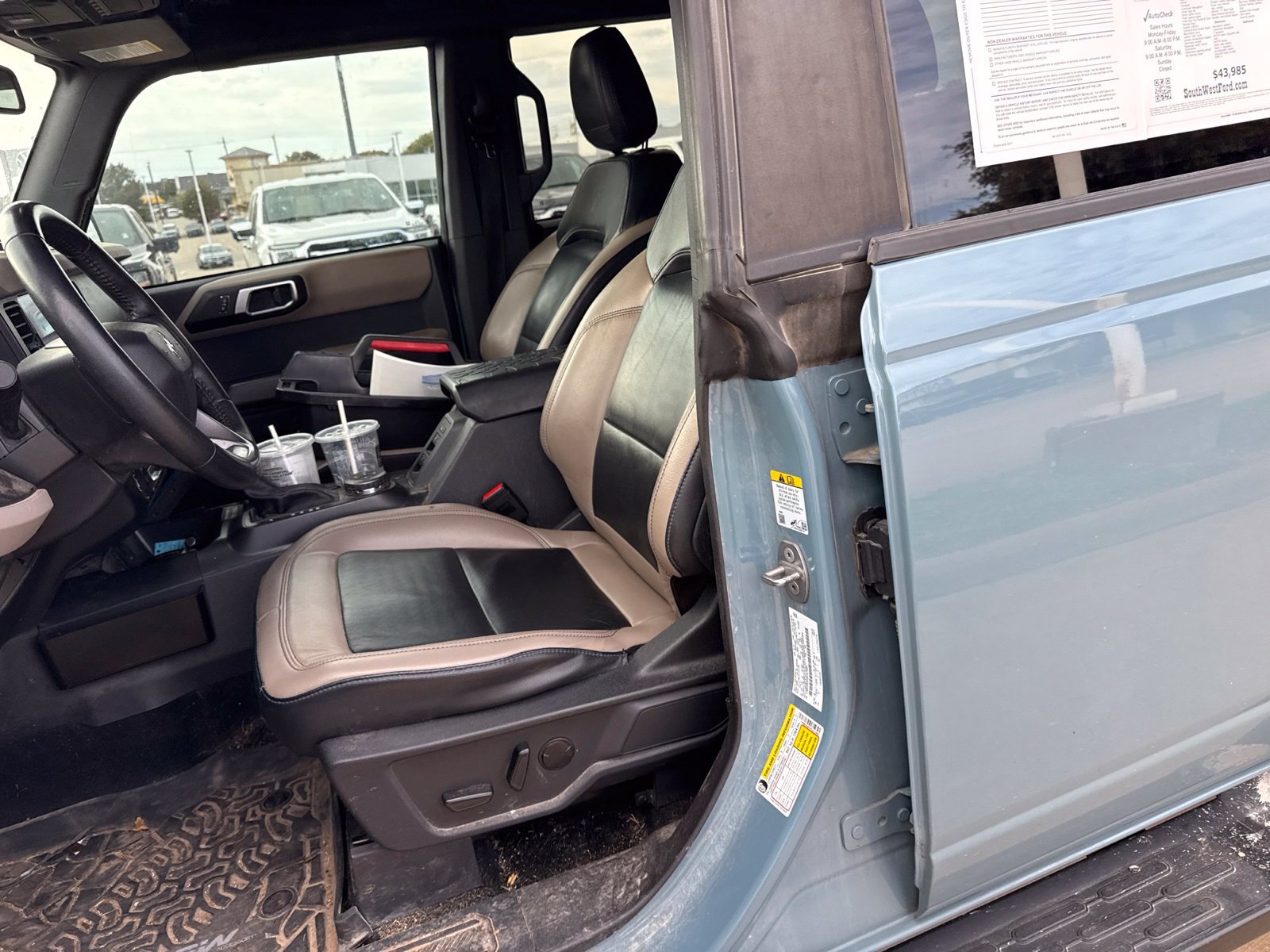 Used 2023 Ford Bronco Wildtrak AWD/4WD image 12