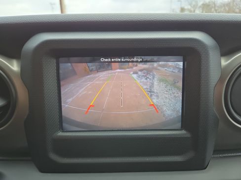 Used 2019 Jeep Wrangler Unlimited Sport S image 26