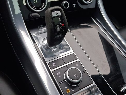 Used 2020 Land Rover Range Rover Sport HST image 12