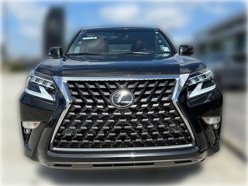 Used 2023 Lexus GX 460 Premium AWD/4WD image 2