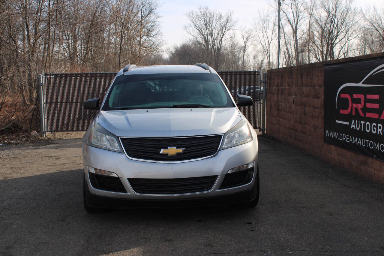 Used 2017 Chevrolet Traverse LS AWD/4WD image 7