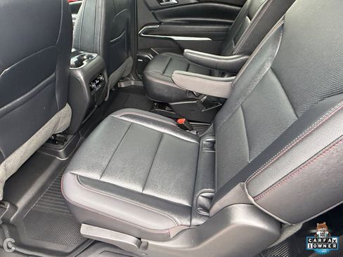 Used 2024 Chevrolet Traverse Z71 w/ Enhanced Driving Package AWD/4WD image 15