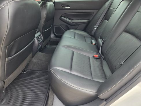 Used 2021 Nissan Altima 2.5 SL FWD image 34
