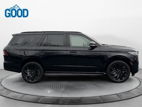 Used 2025 Lincoln Navigator Reserve w/ Jet Appearance Package image 6