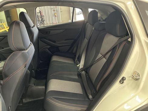 Used 2018 Subaru Crosstrek 2.0i Premium AWD/4WD image 17