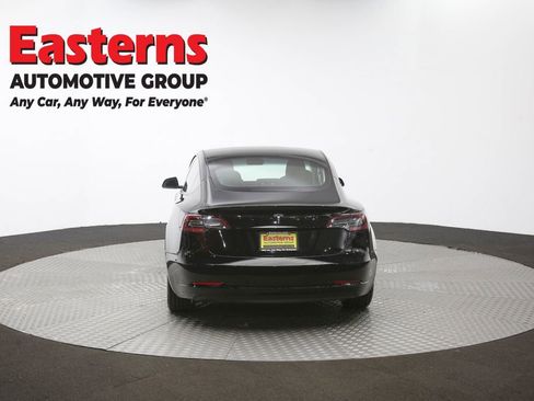 Used 2021 Tesla Model 3 Standard Range Plus image 34