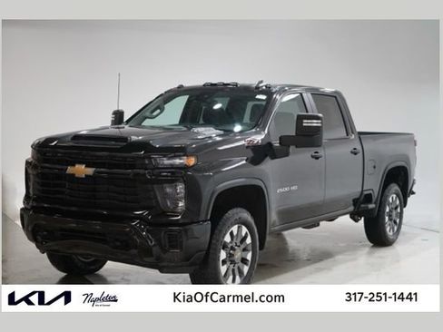Used 2024 Chevrolet Silverado 2500 Custom w/ Custom Value Package image 1