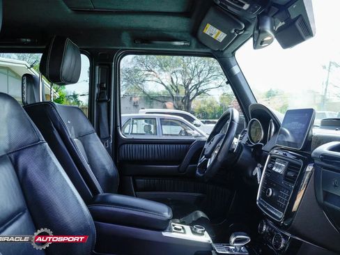 Used 2018 Mercedes-Benz G 63 AMG 4MATIC w/ Night Package image 36