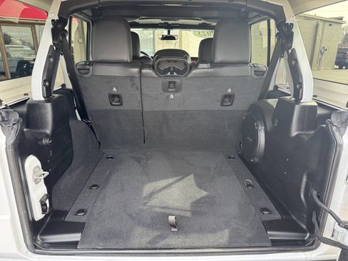 Used 2023 Jeep Wrangler Unlimited Rubicon w/ Xtreme 35 Tire Package image 9