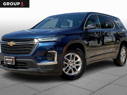 Used 2022 Chevrolet Traverse LS