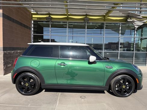 Used 2023 MINI Cooper SE FWD image 9