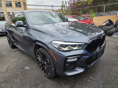 Used 2021 BMW X6 M50i w/ Premium Package AWD/4WD image 3