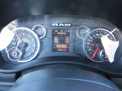 Used 2024 RAM 2500 Big Horn image 24