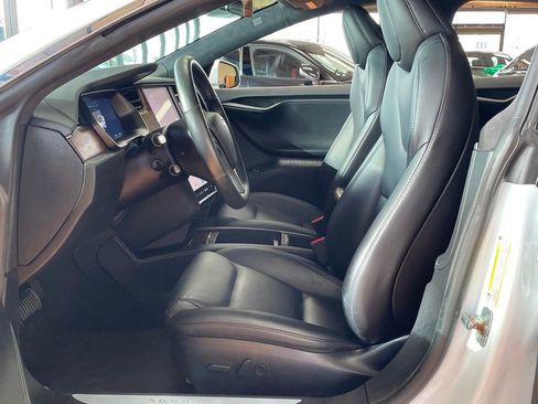 Used 2020 Tesla Model S Long Range Plus image 11