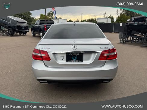 Used 2013 Mercedes-Benz E 350 4MATIC Sedan image 5