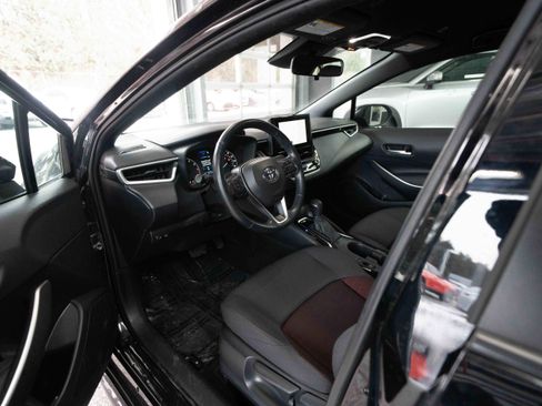 Used 2024 Toyota Corolla SE image 8