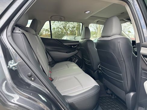 Used 2025 Subaru Outback Limited w/ Popular Package #2 image 9