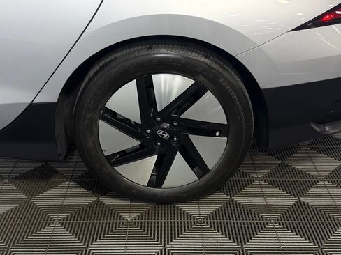 Used 2024 Hyundai Ioniq 6 SEL RWD image 12