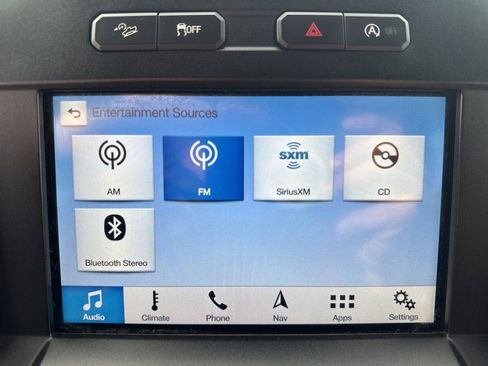 Used 2018 Ford F150 Lariat image 41