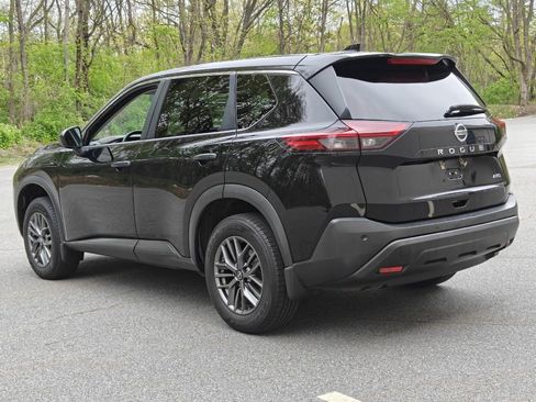 Used 2021 Nissan Rogue S AWD/4WD image 6