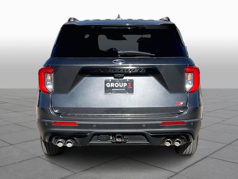Used 2020 Ford Explorer ST image 4