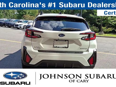 Used 2025 Subaru Crosstrek 2.0i Premium image 9