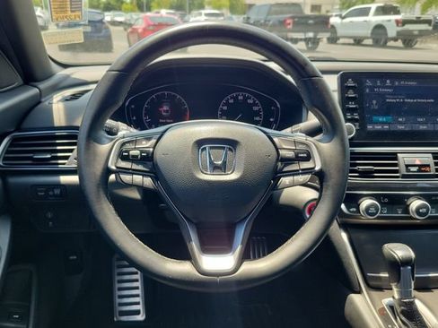 Used 2019 Honda Accord Sport image 9