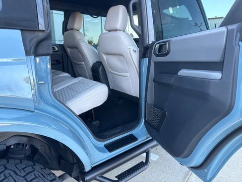 Used 2022 Ford Bronco 4-Door AWD/4WD image 26