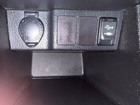 Used 2015 Toyota Corolla S FWD image 22