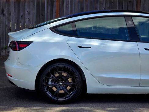 Used 2021 Tesla Model 3 Long Range AWD/4WD image 12
