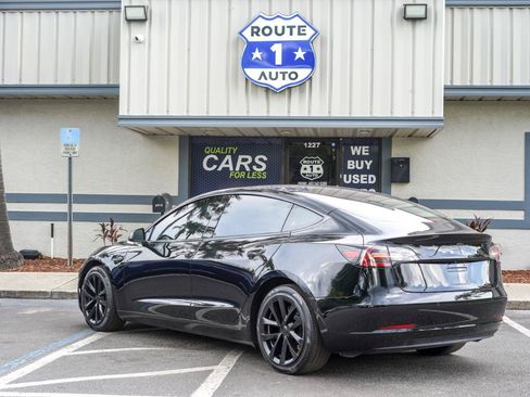 Used 2018 Tesla Model 3 Long Range RWD image 3