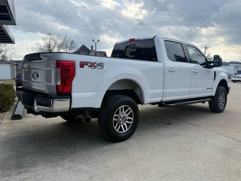 Used 2019 Ford F250 Lariat w/ Lariat Value Package image 3