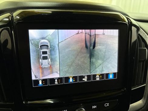 Used 2023 Chevrolet Traverse RS AWD/4WD image 52