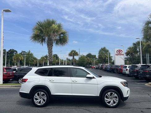 Used 2023 Volkswagen Atlas SE FWD image 11