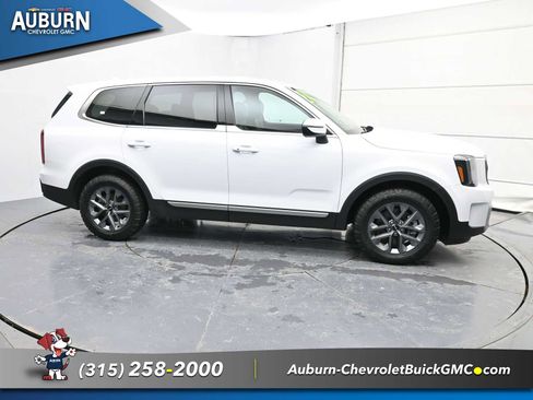 Used 2024 Kia Telluride LX image 14