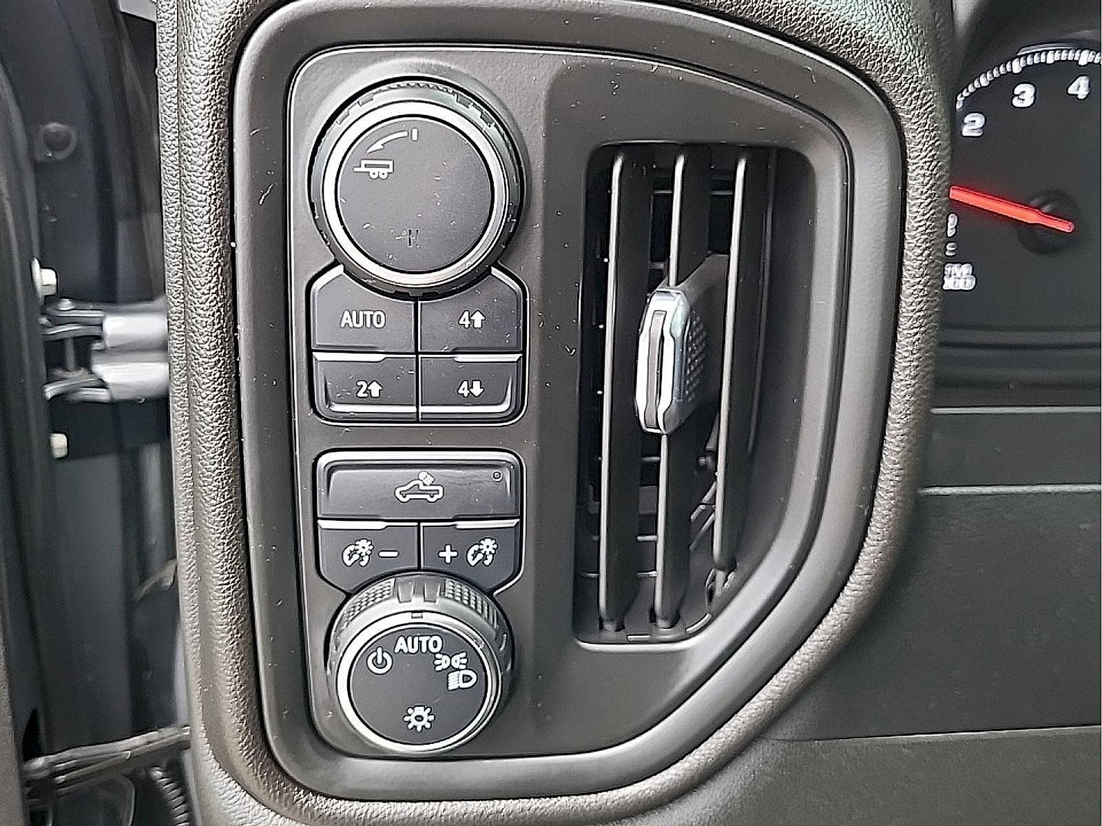 Used 2022 Chevrolet Silverado 1500 Custom Trail Boss AWD/4WD image 20