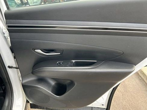 Used 2022 Hyundai Tucson SE AWD/4WD image 34