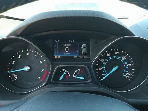 Used 2016 Ford Escape SE w/ SE Leather Comfort Package AWD/4WD image 6