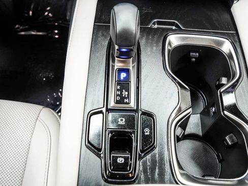 Used 2024 Lexus RX 350 Premium w/ Convenience Package FWD image 25