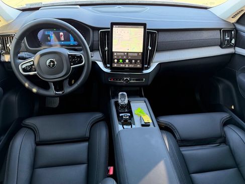 New 2026 Volvo XC90 B6 Ultra w/ Protection Package Premier AWD/4WD image 9