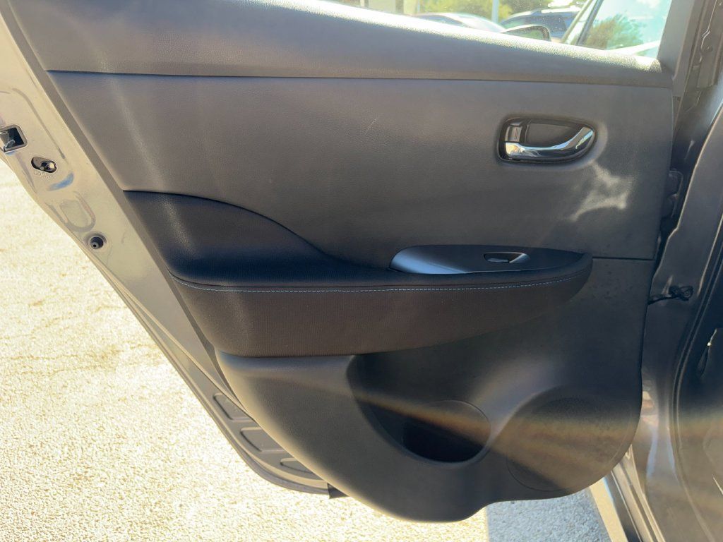Used 2025 Nissan Leaf S FWD image 28