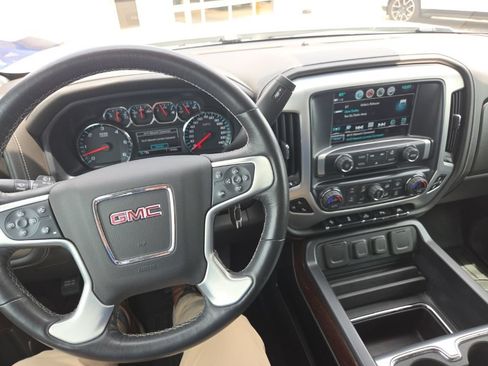 Used 2018 GMC Sierra 1500 SLT AWD/4WD image 23