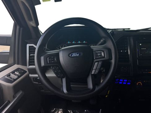 Used 2018 Ford F150 XLT AWD/4WD image 12