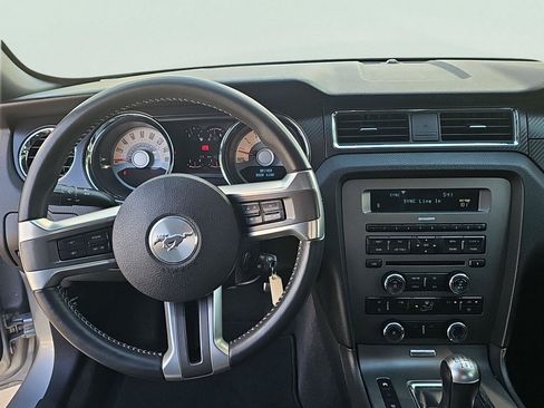 Used 2011 Ford Mustang GT Premium w/ 402A Rapid Spec Order Code RWD image 16