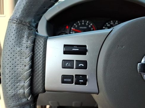 Used 2019 Nissan Frontier SV AWD/4WD image 19