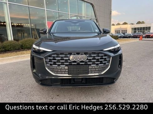 Certified 2025 Audi Q5 Premium Plus w/ Premium Plus image 2