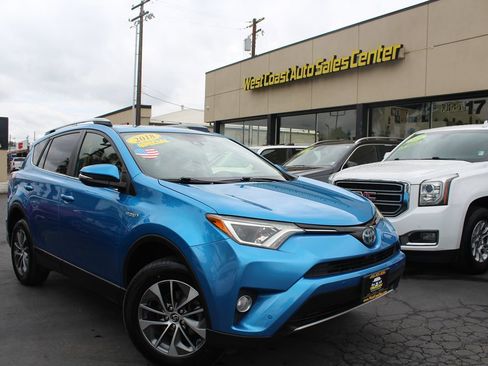 Used 2018 Toyota RAV4 XLE w/ Convenience Package image 38