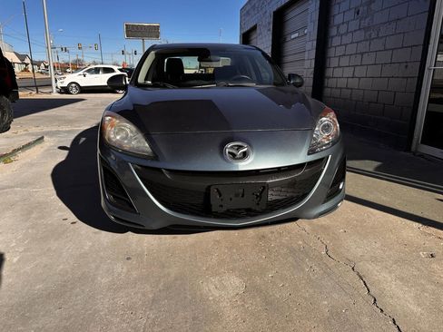 Used 2011 MAZDA MAZDA3 i Sport image 2