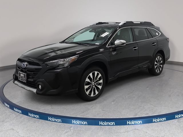 Used 2024 Subaru Outback Touring AWD/4WD image 1