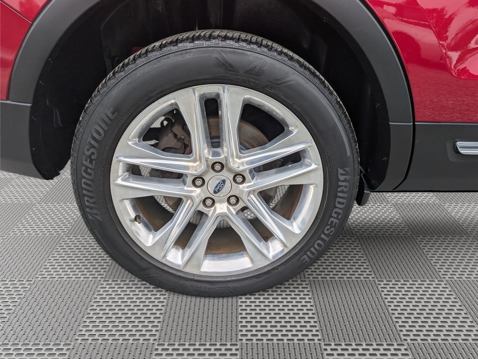 Used 2016 Ford Explorer Limited w/ Equipment Group 301A AWD/4WD image 9